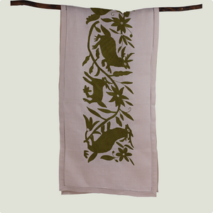 Table runner deers - beige & olive